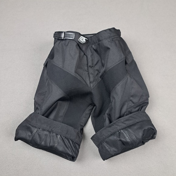 Troy Lee Designs MTB Bike Shorts Womens Large 7/8 Padded Protective Gear - Picture 14 of 16